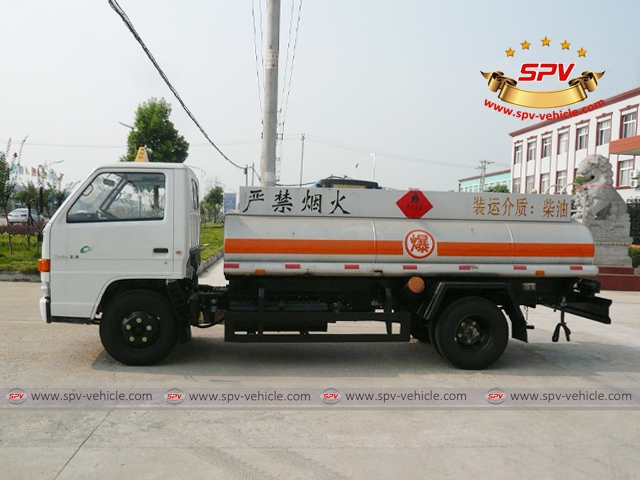 6,000 Litres (1,600 Gallons) Fuel Transport Truck-JMC-S
