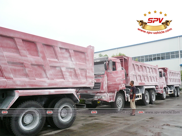 Dump Trucks Sinotruk (6X4) are waxed 