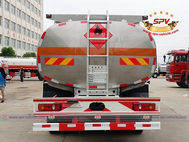 12,000 Litres (3,100 Gallons) Aircraft Refueling Truck- Back