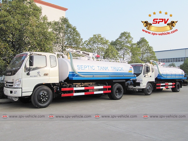Liquid waste disposal truck Foton are waxed to prevent sea water corrosion during shipment