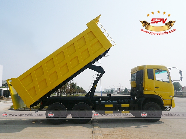 Right Side View of Dump Truck Dongfeng (6X4) heading to Algeria (Hydraulic Lifted)