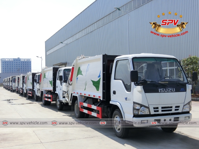 20 units ISUZU garbage compactor trucks were ready for shipment to West Africa