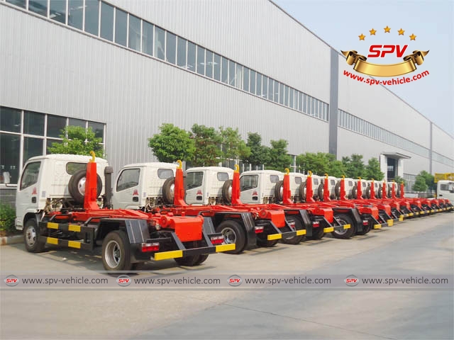 12 units of hook loaders for municipal waste collection were ready for delivery