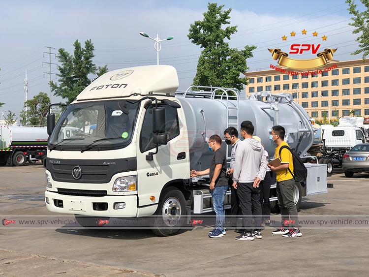 Brunei clients orderd combined jetting baccum truck FOTON(6,000 Litres) from SPV in May, 2020.