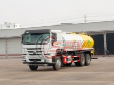【Mar. 2022】To Mongolia - Water Sprinkling Truck Sinotruk(20,000 litres)