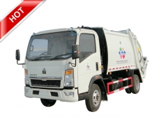 Garbage Compactor Truck HOWO(RHD)