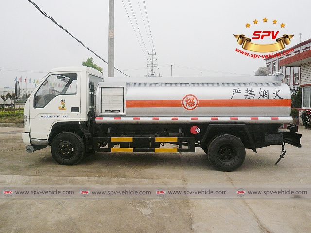 4,000 Litres (1,000 Gallons) Fuel Tank Truck- LS