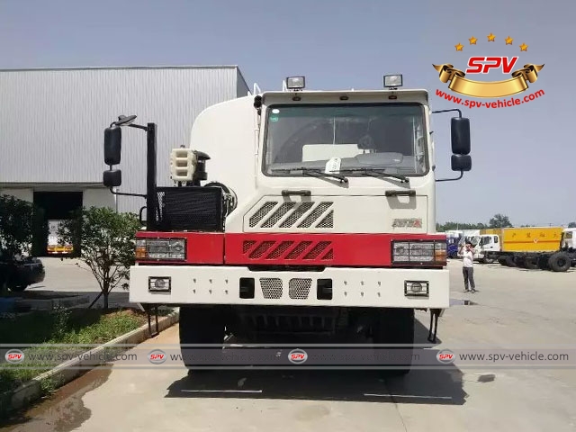 Front View of Mine Water Tanker (40,000 liters) Front View of Mine Water Tanker (40,000 liters)