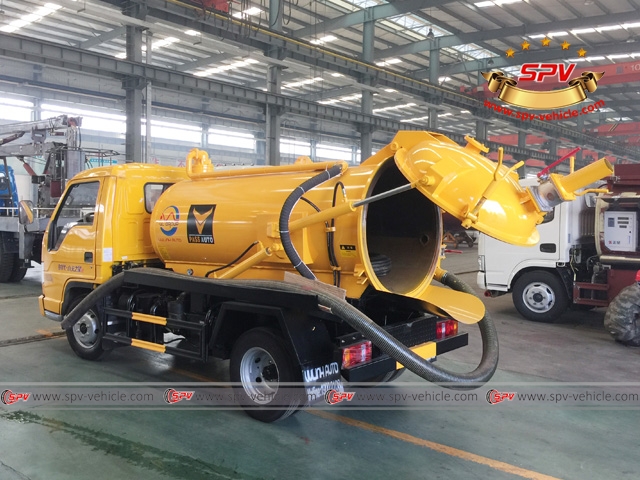 3,000 Liters Sewage Tanker - LR 3,000 Liters Sewage Tanker - LR