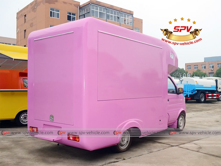 Catering Van Truck Dongfeng-RB Catering Van Truck Dongfeng-RB