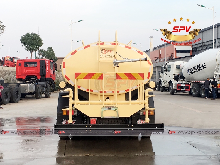 Water Sraying Truck ISUZU - B Water Sraying Truck ISUZU - B
