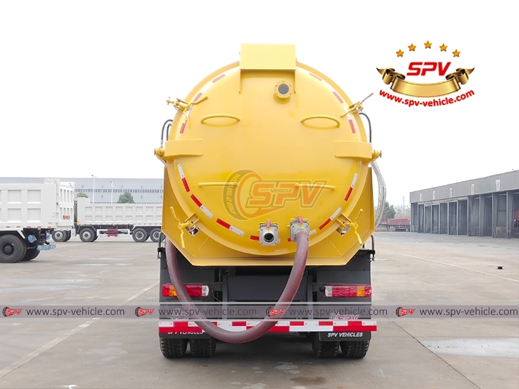 18,000 Litres Vacuum Tanker Sinotruk - B 18,000 Litres Vacuum Tanker Sinotruk - B