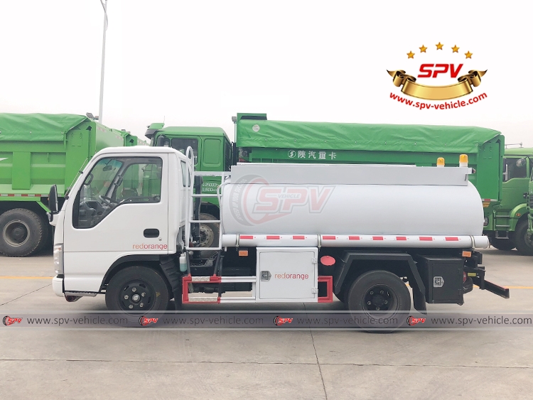 2,000 litres Mini Fuel Bowser ISUZU - LS 2,000 litres Mini Fuel Bowser ISUZU - LS
